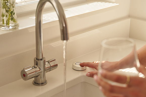 Family using water filter